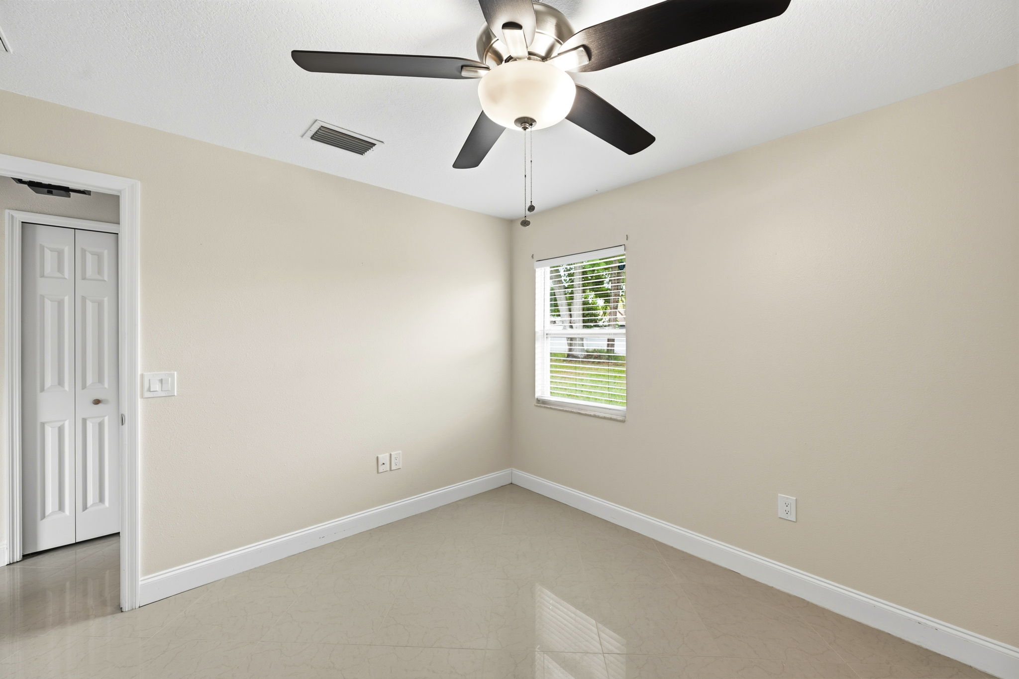 Interiors (26)
