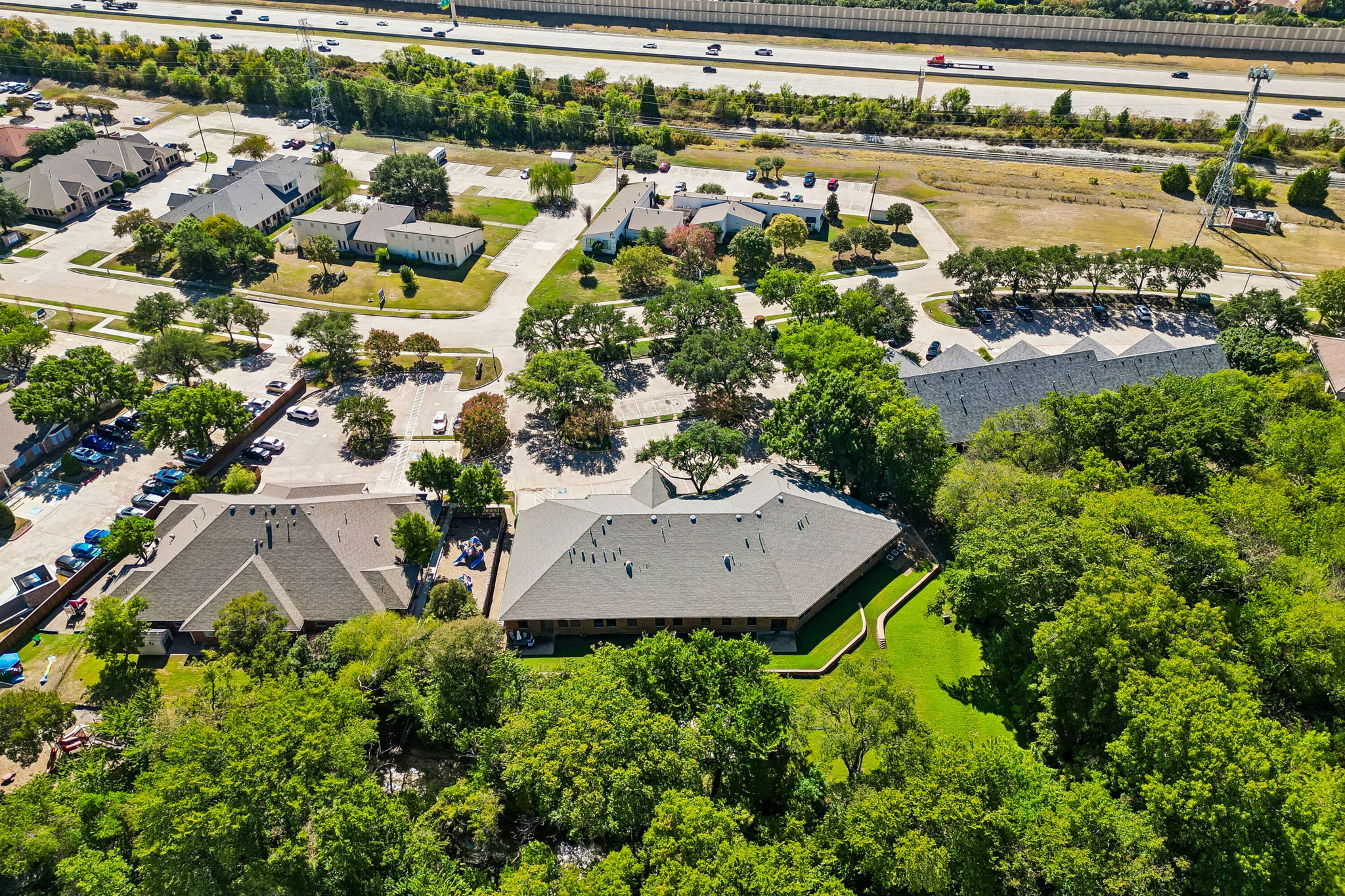 5225Village_011