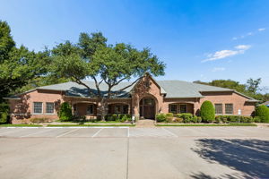 5225Village_001
