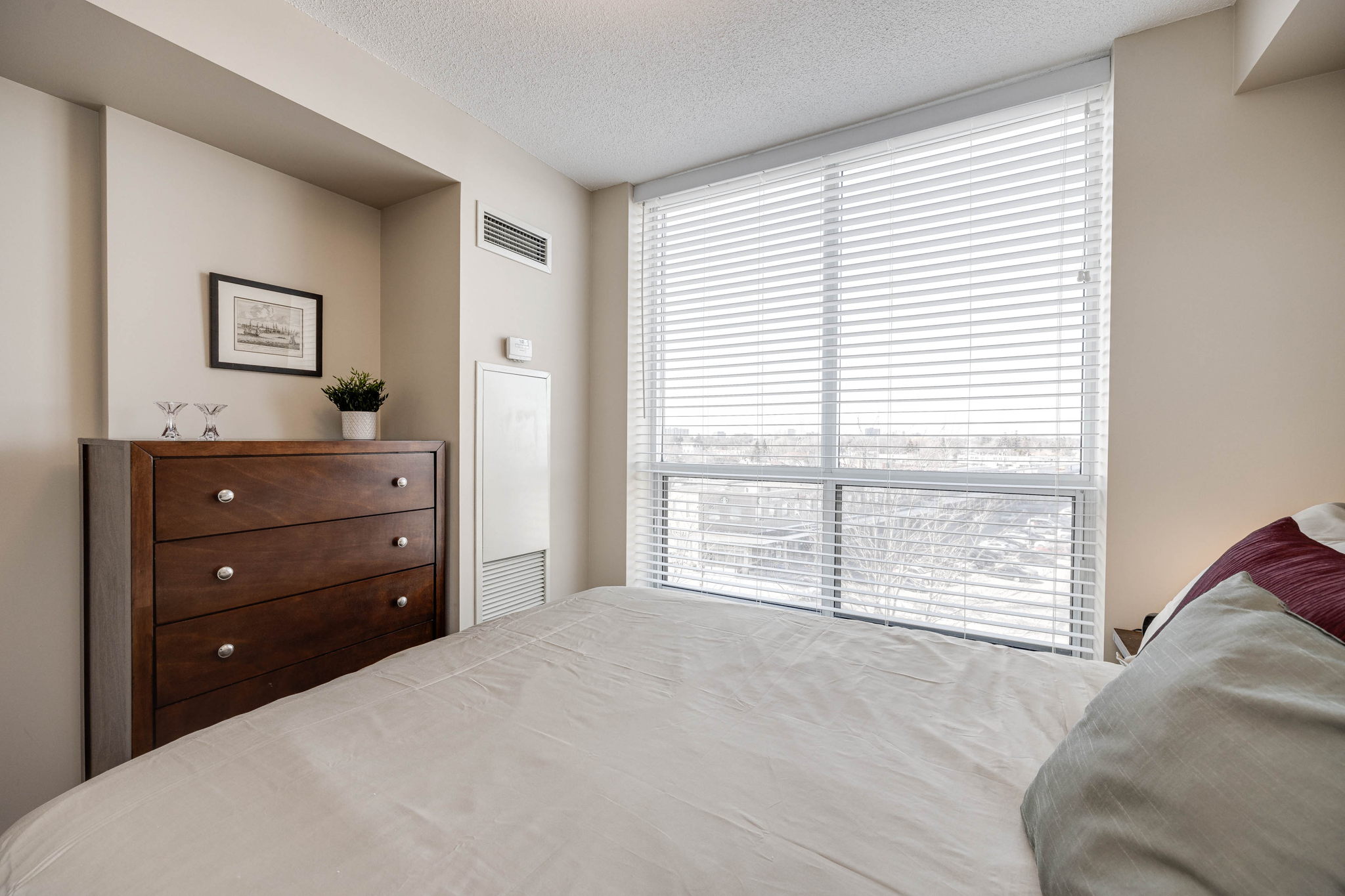 Toronto property showcase — delivered property photograph 19