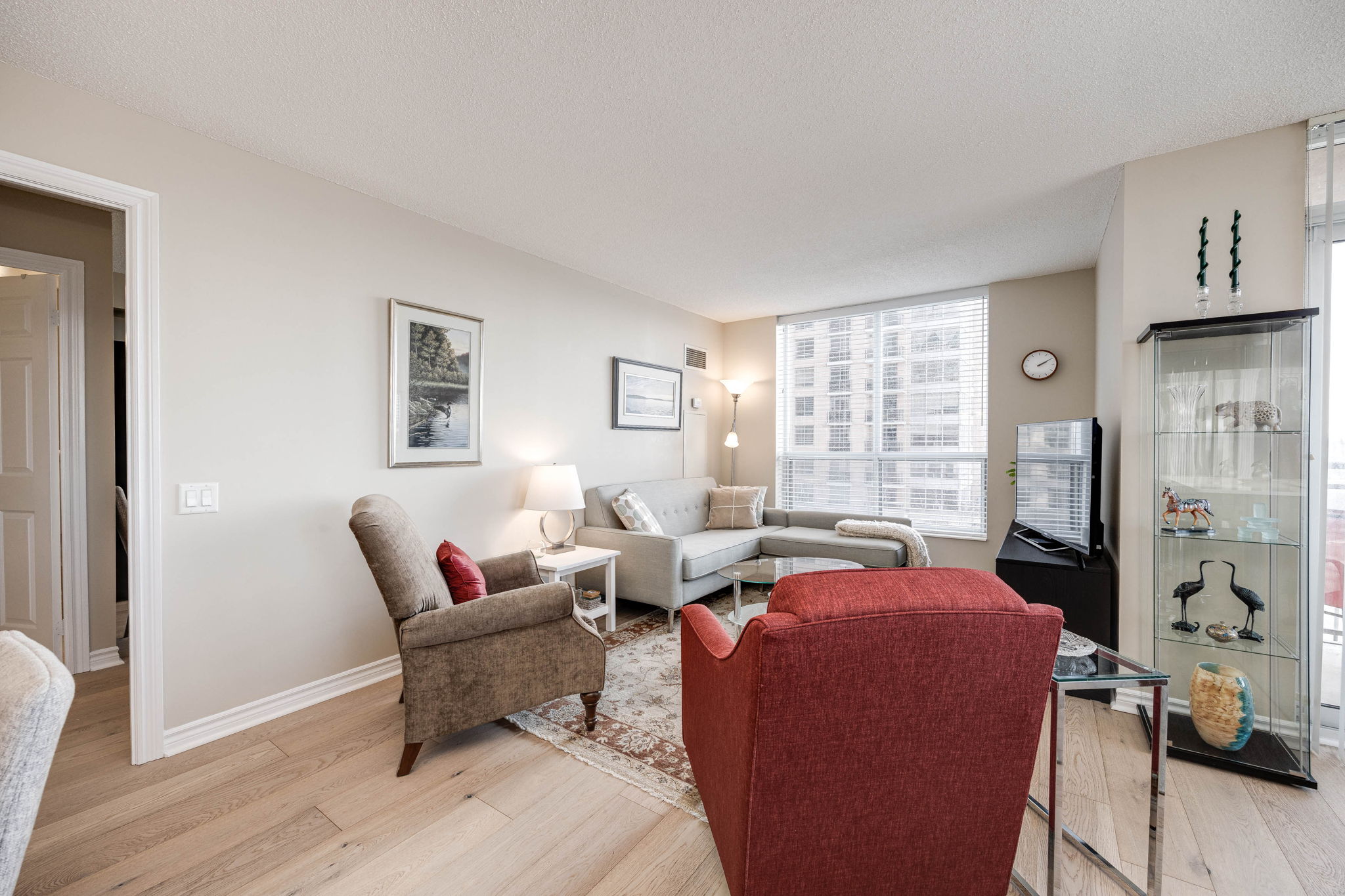 Toronto property showcase — delivered property photograph 3