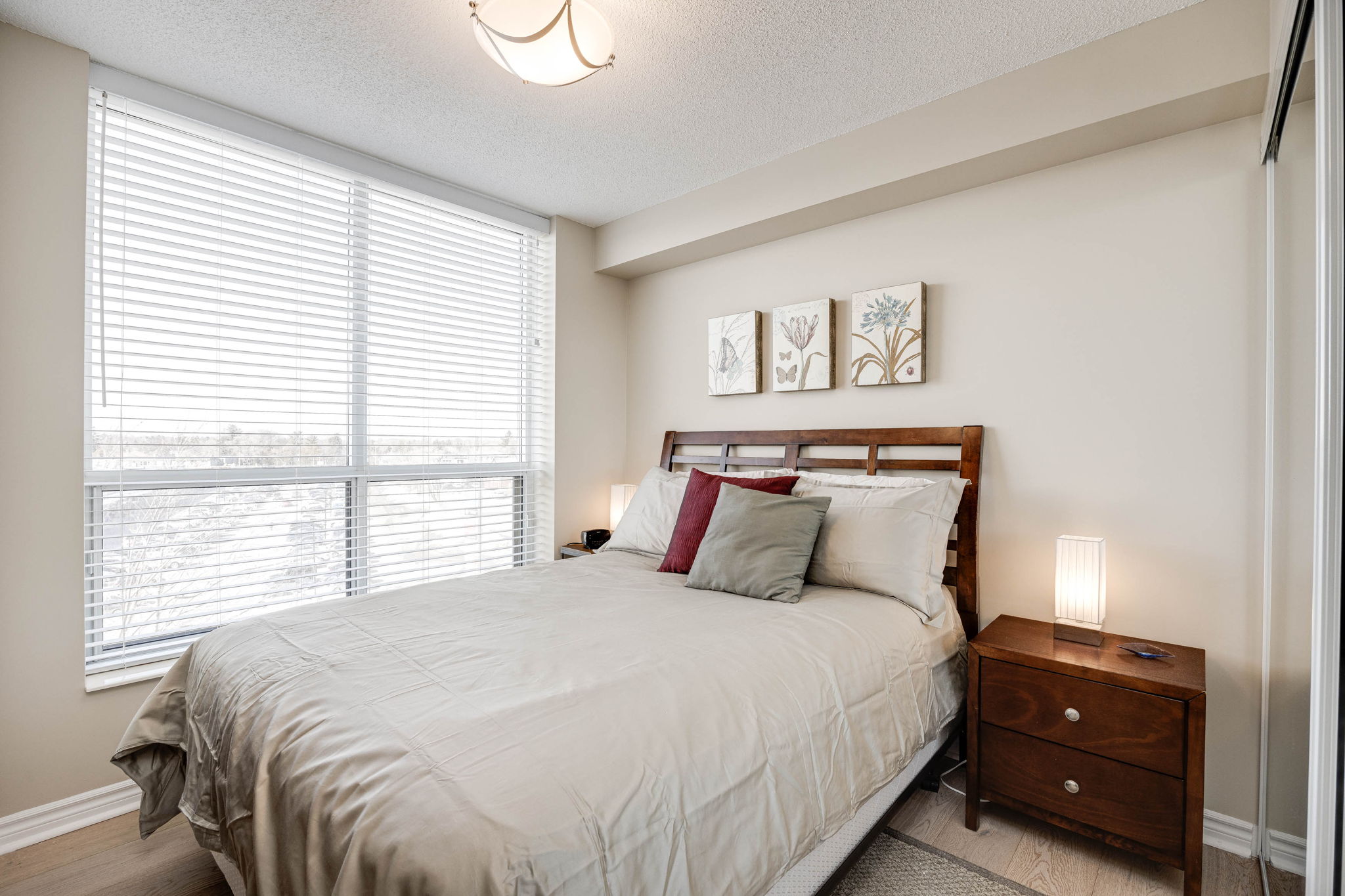 Toronto property showcase — delivered property photograph 17