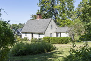  Photo 0
