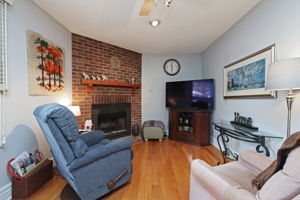  Photo 23