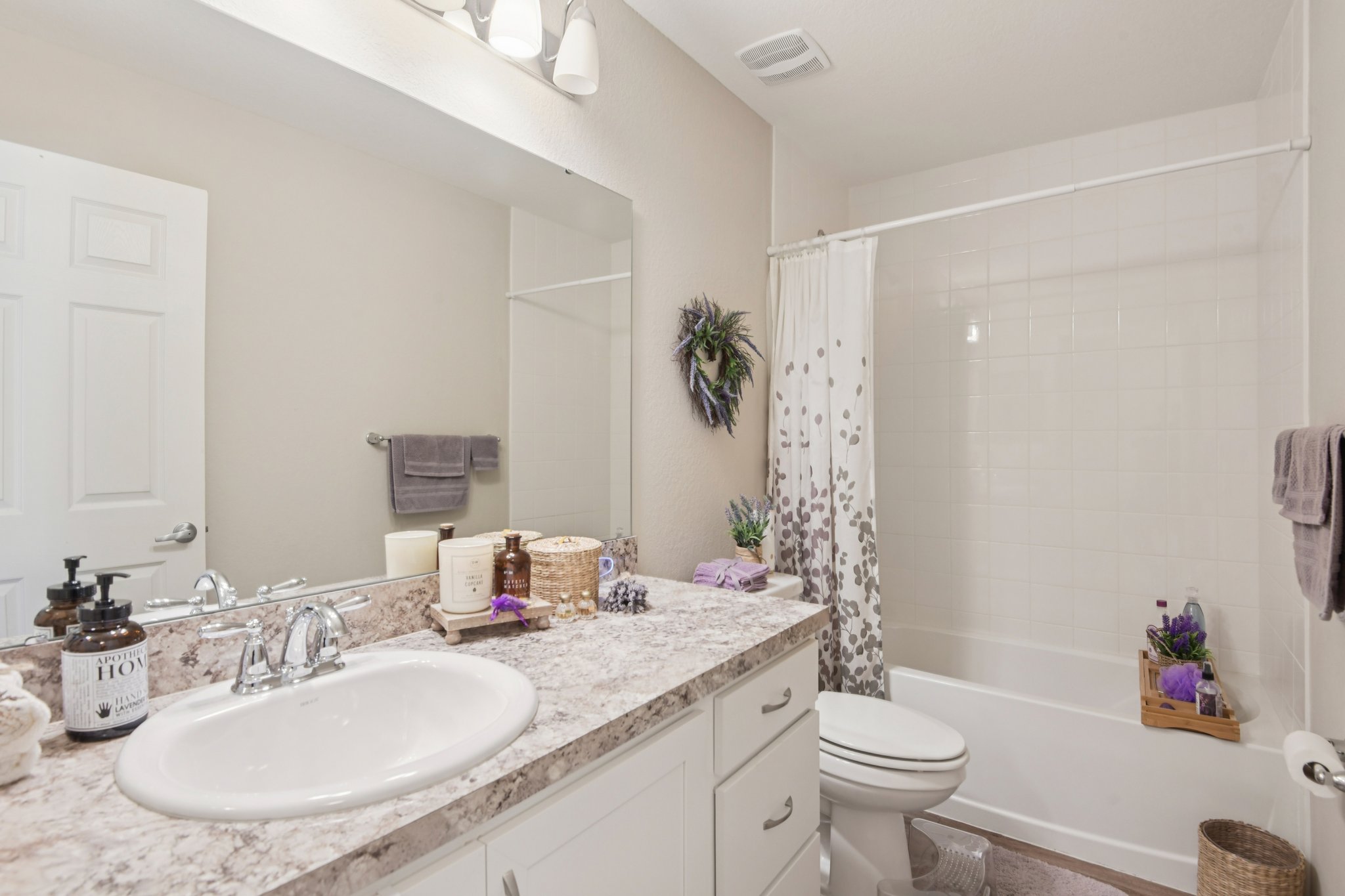 Valentina Ln-S1701-015.jpg