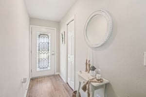 Valentina Ln-S1701-004.jpg