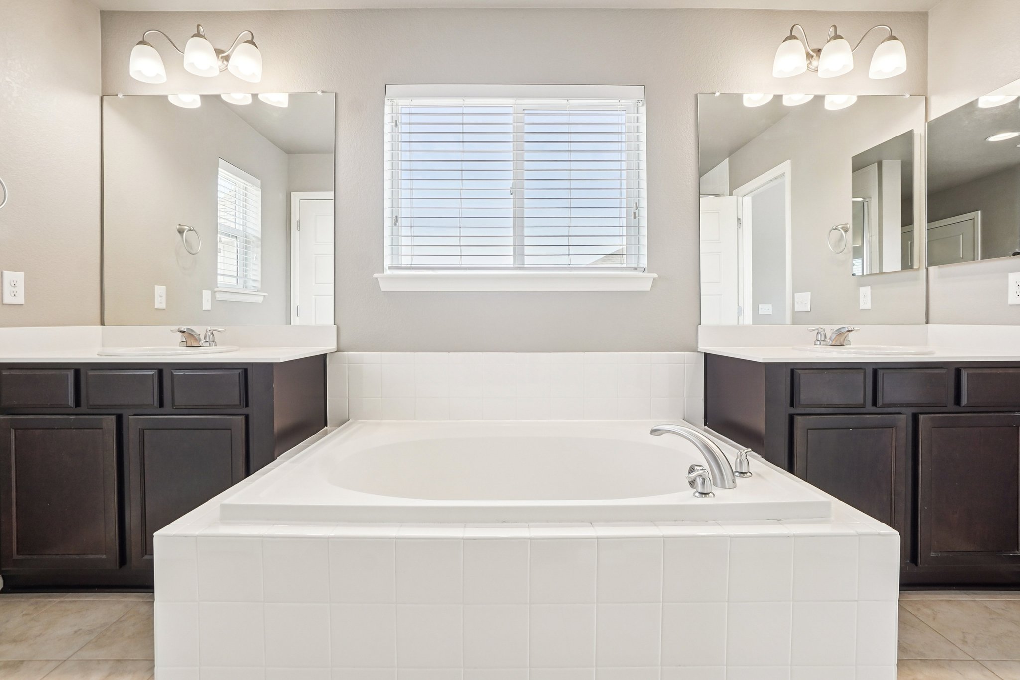 Silver Maple St-S2703-038.jpg