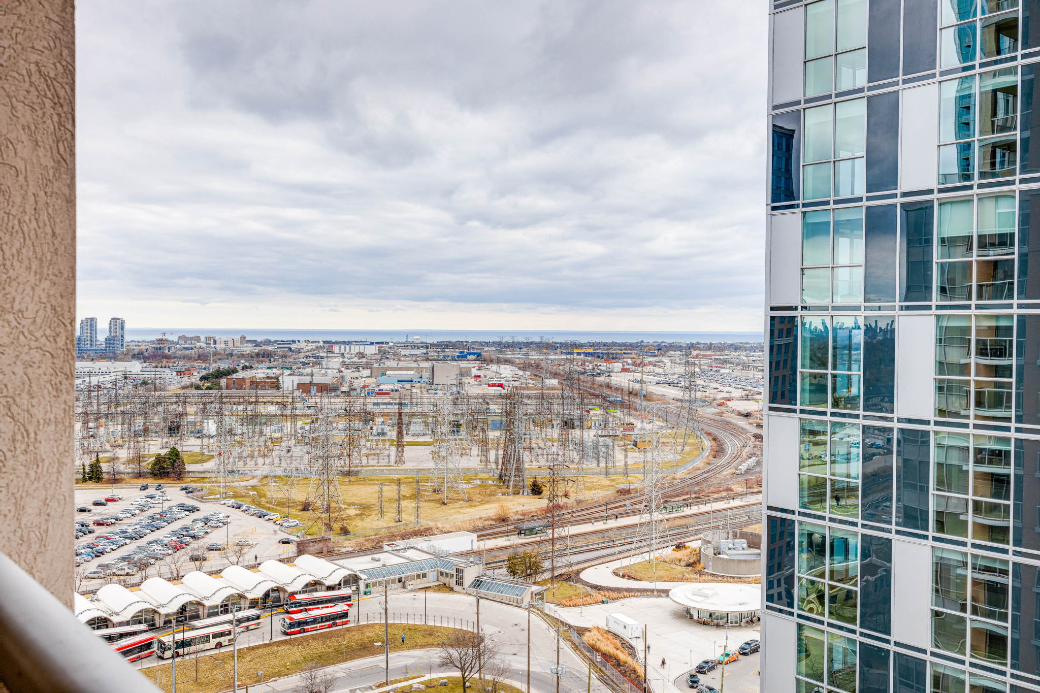 Toronto property showcase — delivered property photograph 26