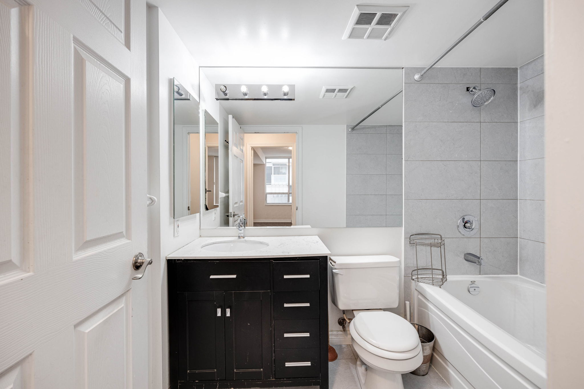 Toronto property showcase — delivered property photograph 19