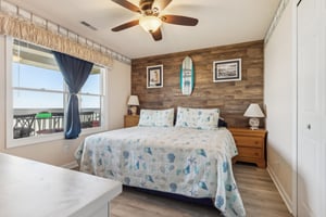 Lake Rd W apt 1024-008.jpg