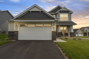  Photo 0