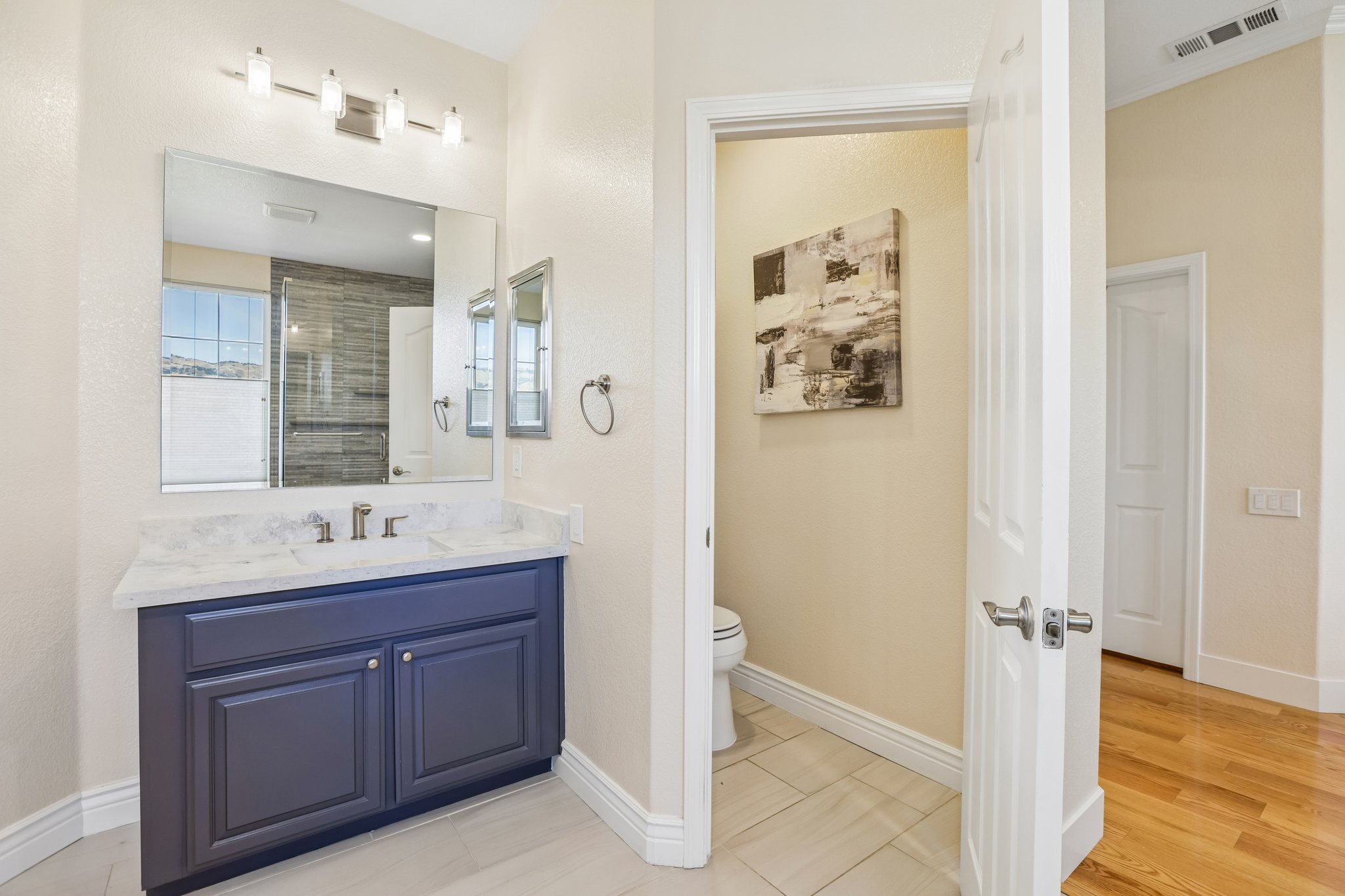 St Anne's Ct-S0306-052.jpg