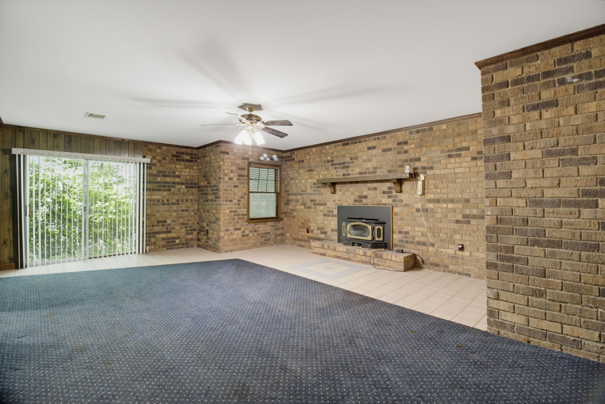524 Eastwood Dr-23