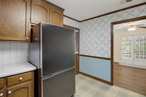 524 Eastwood Dr-11
