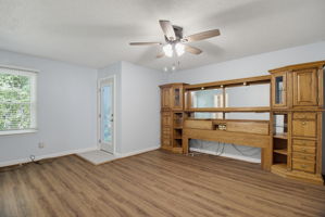 524 Eastwood Dr-14
