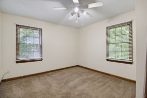 524 Eastwood Dr-17