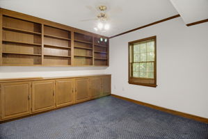 524 Eastwood Dr-25