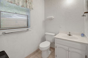 524 Eastwood Dr-28
