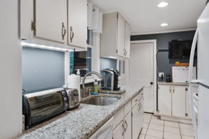 524 Enfield Rd, Oreland, PA 19075, USA Photo 15