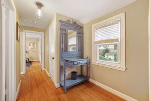 524 Enfield Rd, Oreland, PA 19075, USA Photo 16
