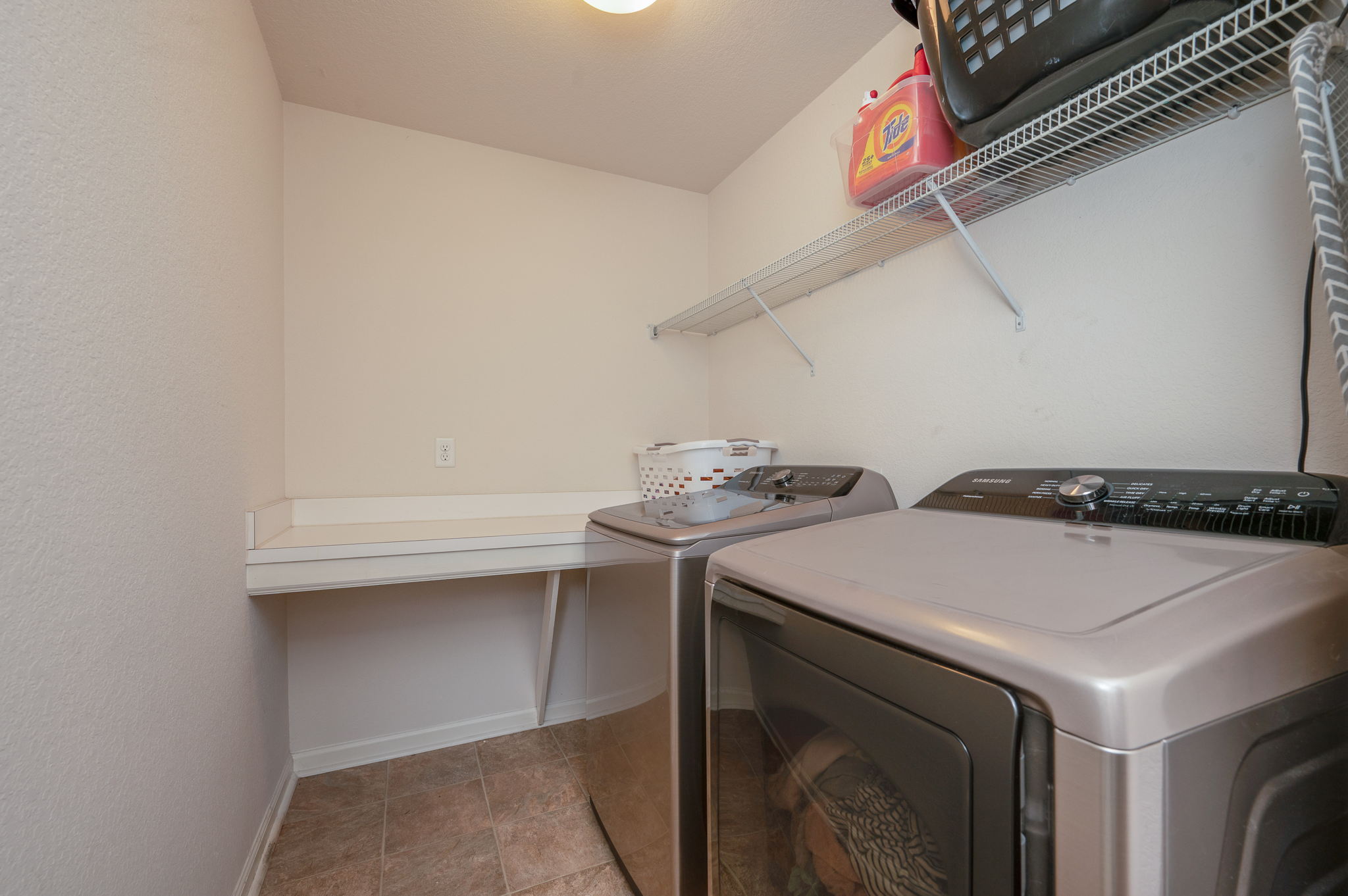 524 Hanbury Rd W, Chesapeake, VA 23322, USA Photo 40