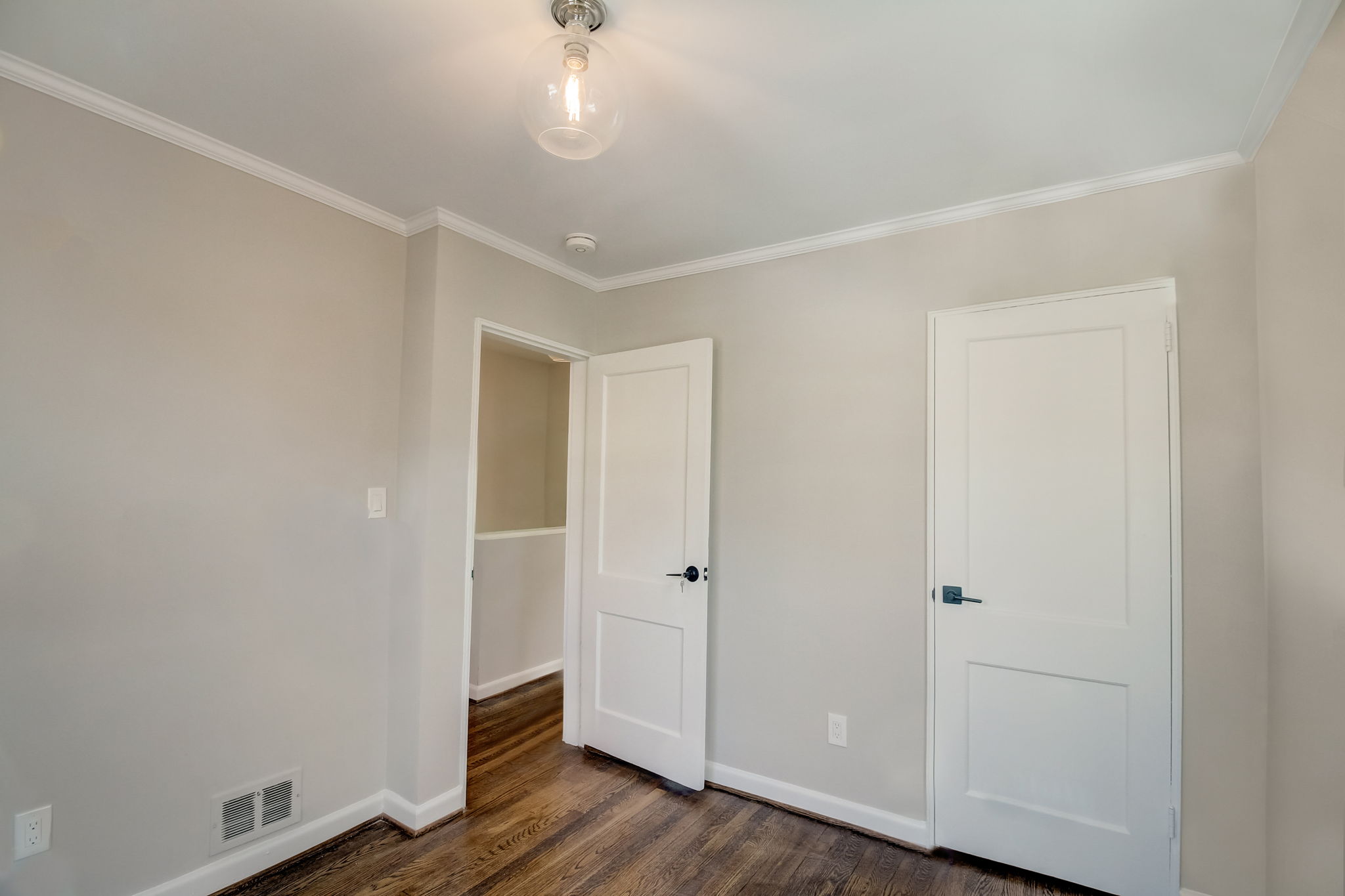 Oglethorpe St NE-029