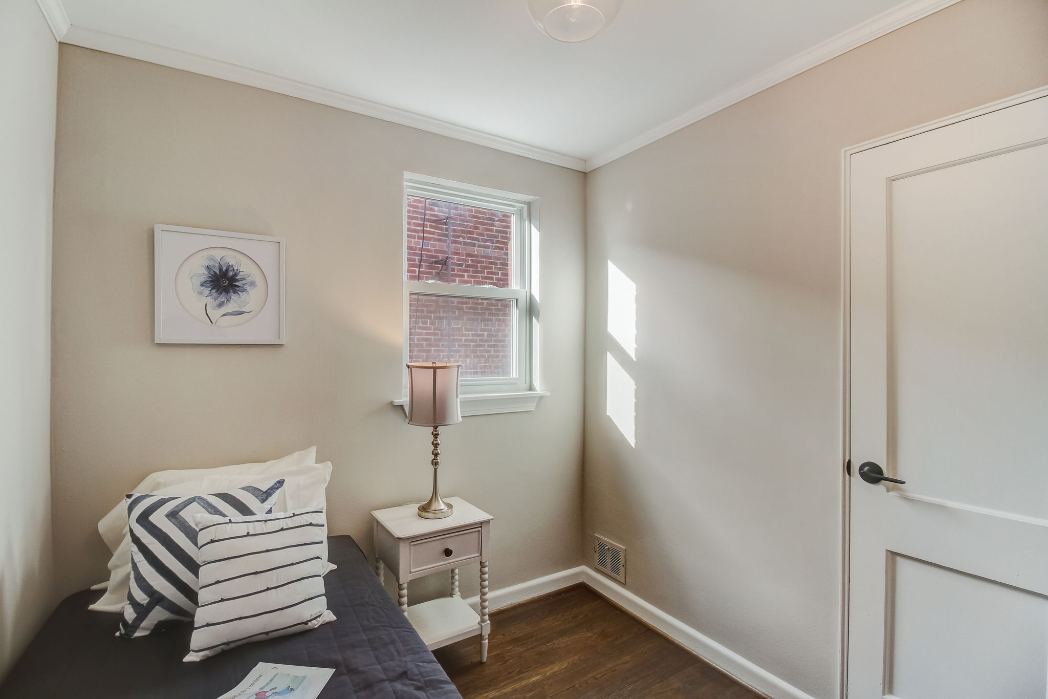 Oglethorpe St NE-032
