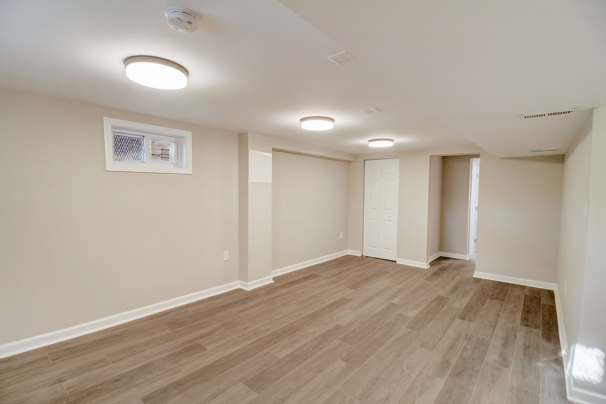 Oglethorpe St NE-018