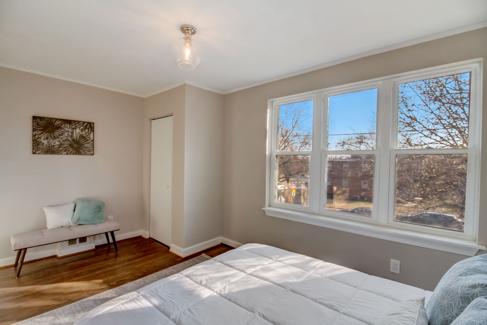 Oglethorpe St NE-037