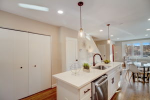 Oglethorpe St NE-014