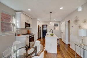 Oglethorpe St NE-010