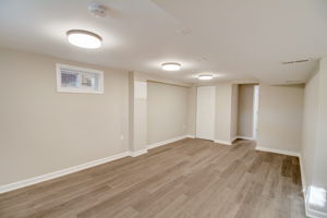 Oglethorpe St NE-018