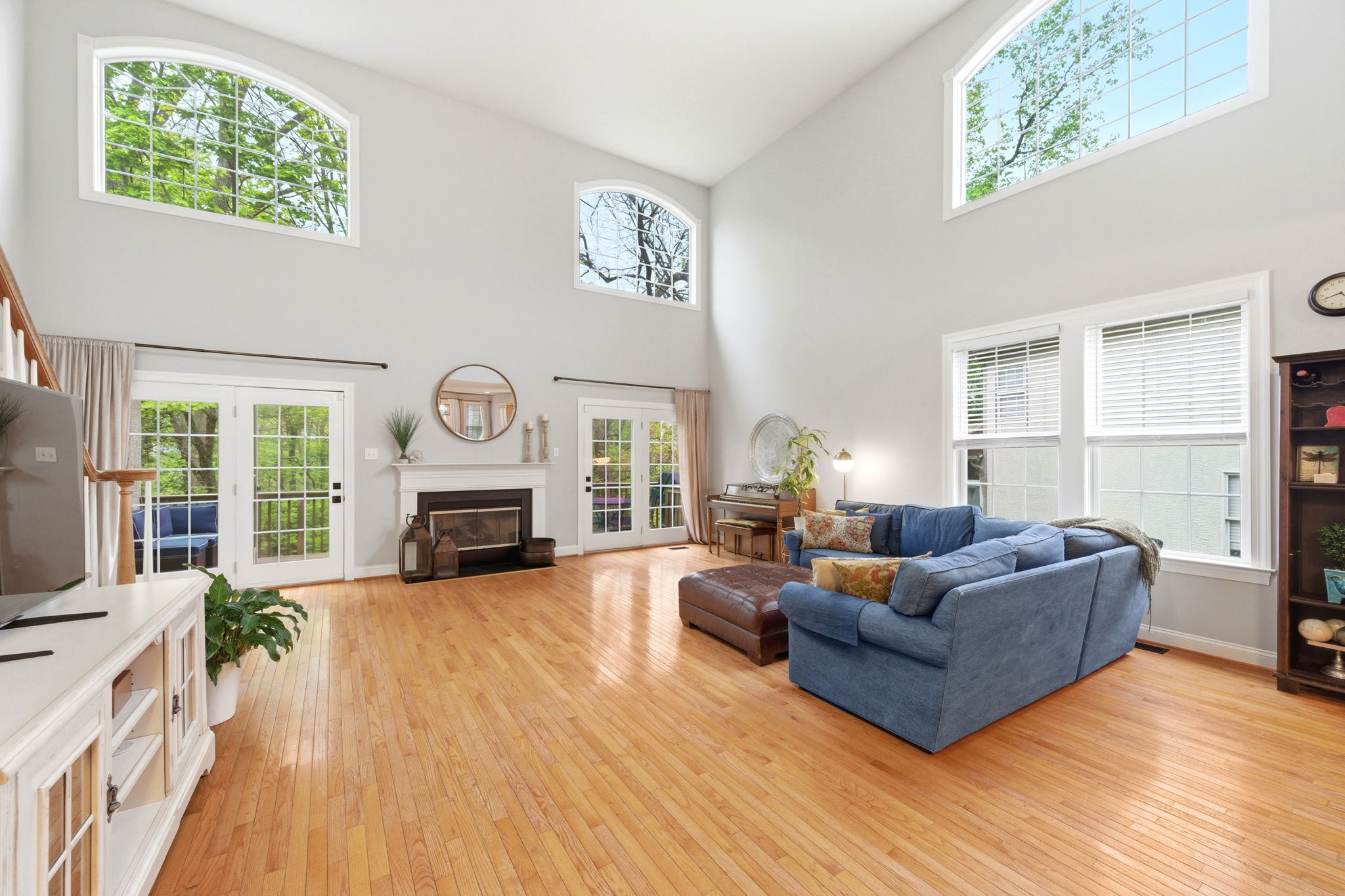 Interiors (14)