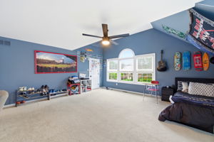 Interiors (40)