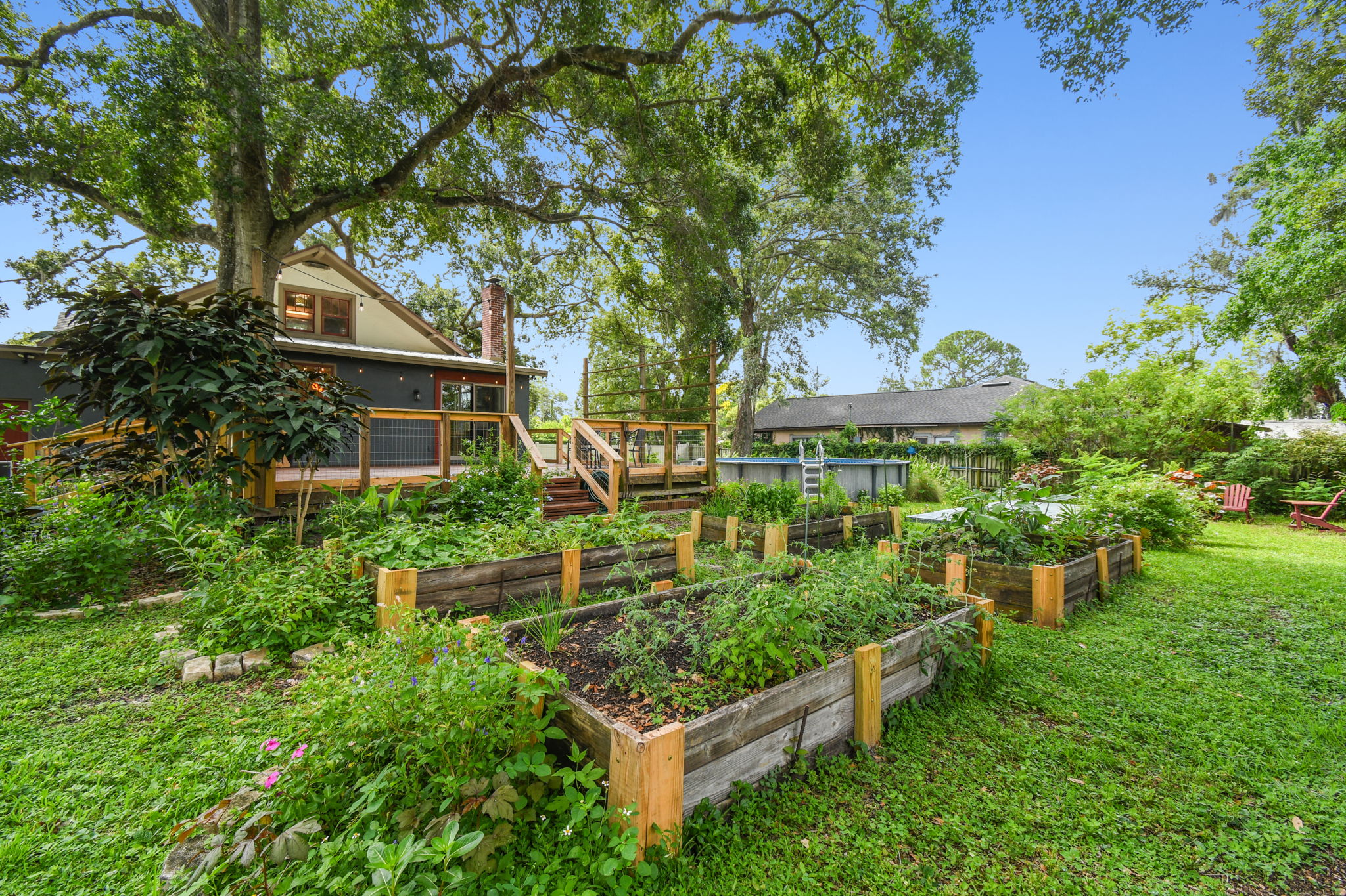 Multiple vegetable and herb garden planters