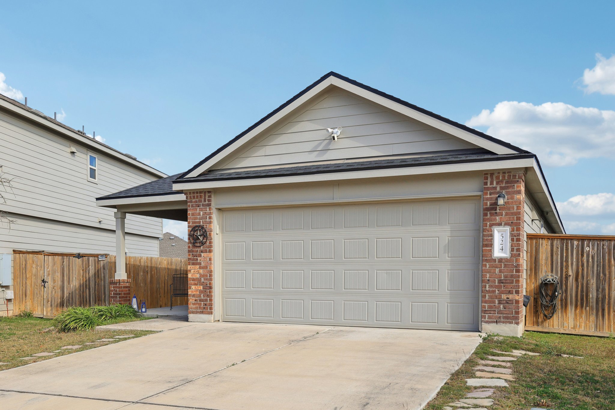 Shimek St-S0601-002.jpg