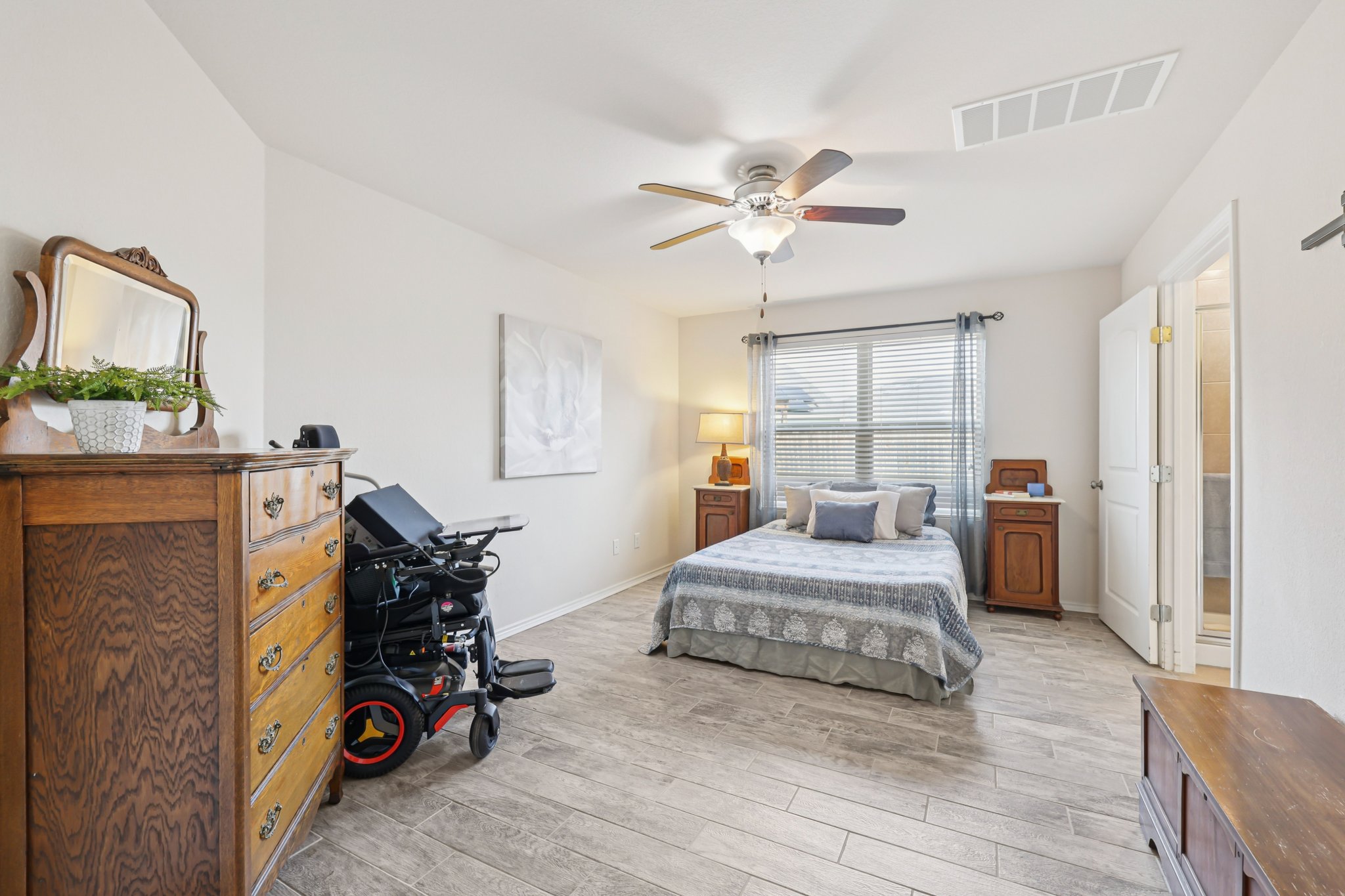 Shimek St-S0601-030.jpg