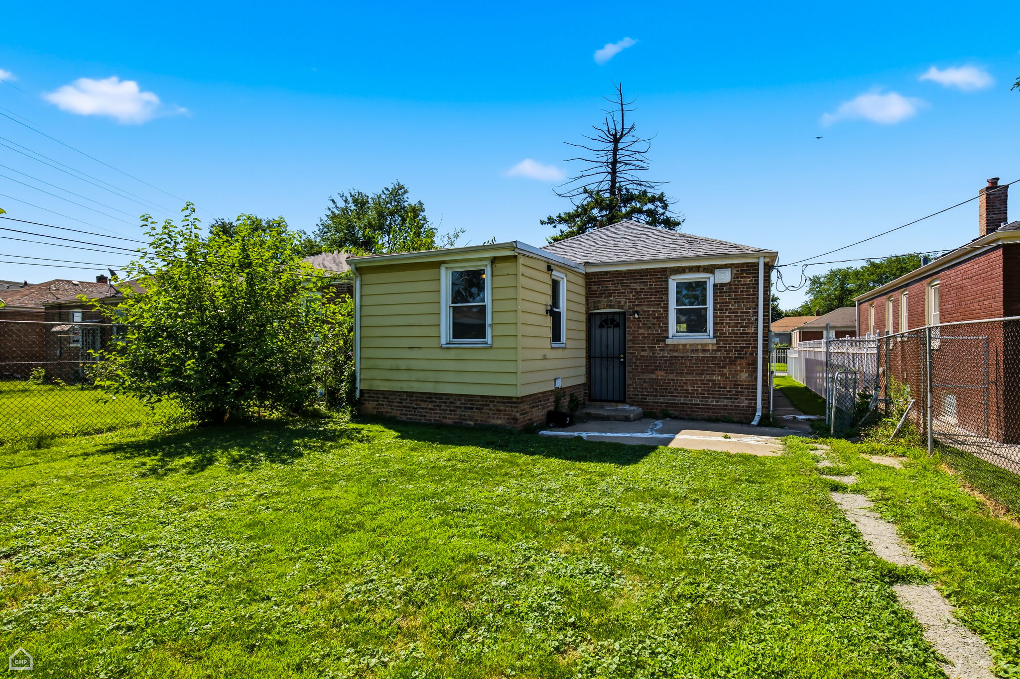 524 W 127th Pl_003