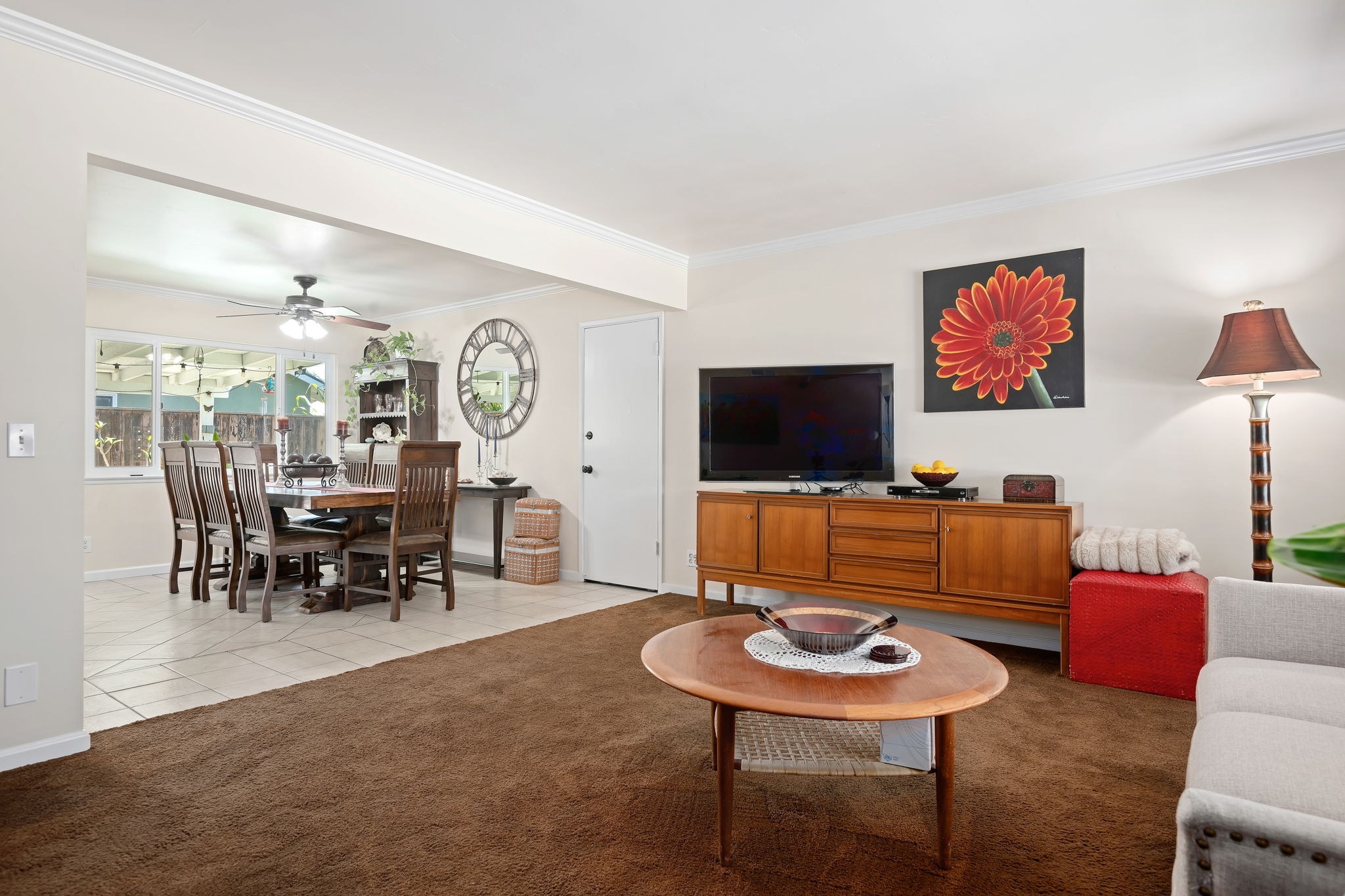 06-Living Room