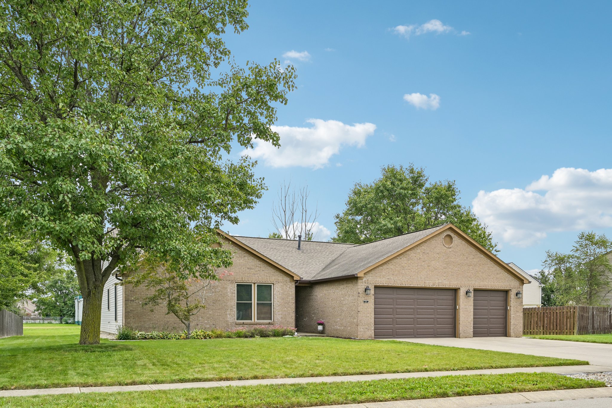 Zephyr Way-S2309-002.jpg