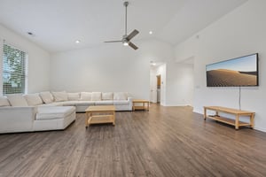 Zephyr Way-S2309-009.jpg