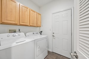 Zephyr Way-S2309-016.jpg