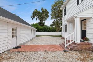  Photo 51
