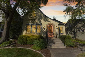  Photo 0
