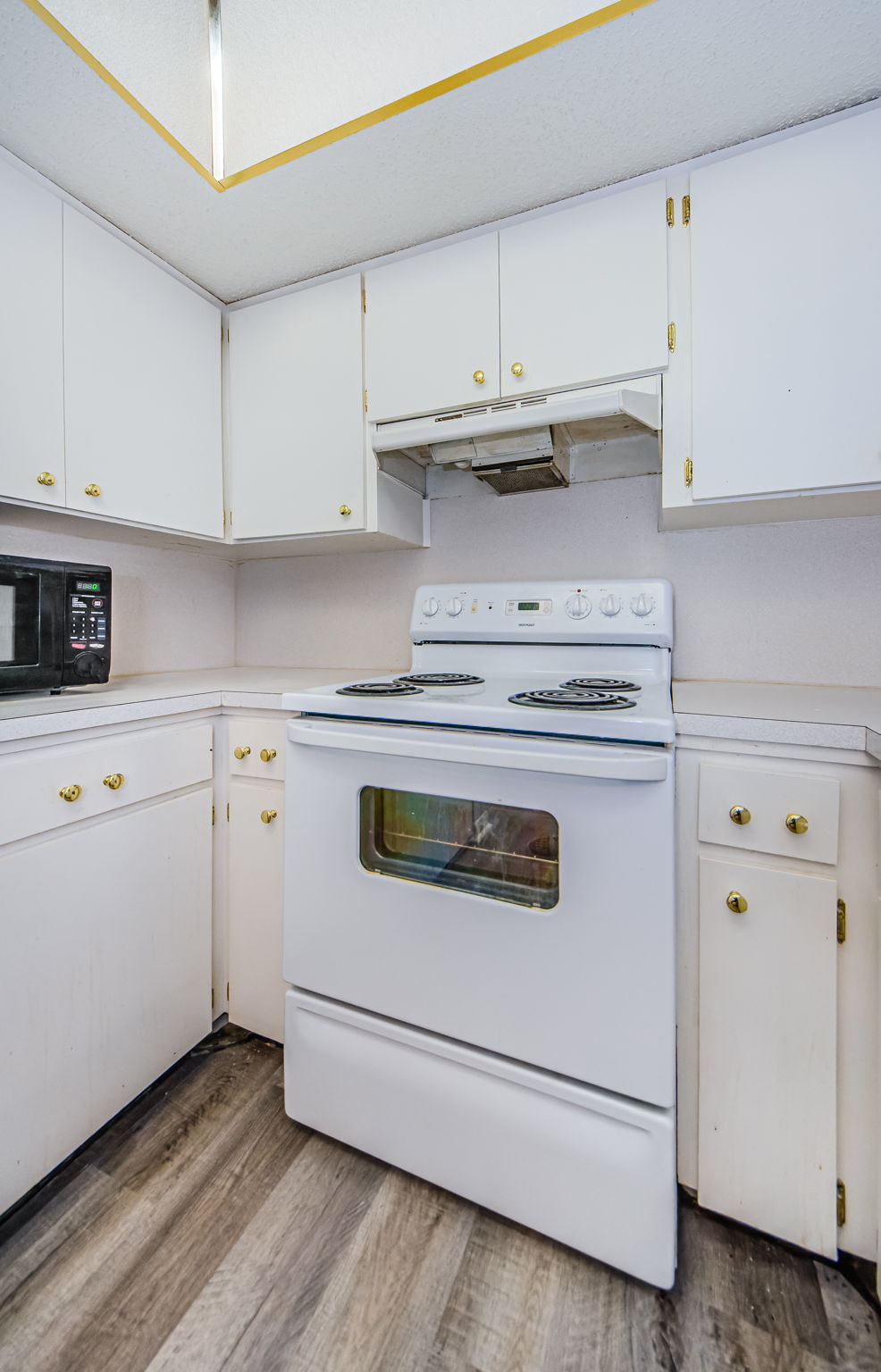 Kitchen 3-2