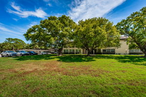 Front Exterior6