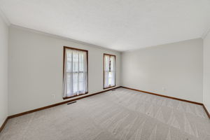  Photo 0