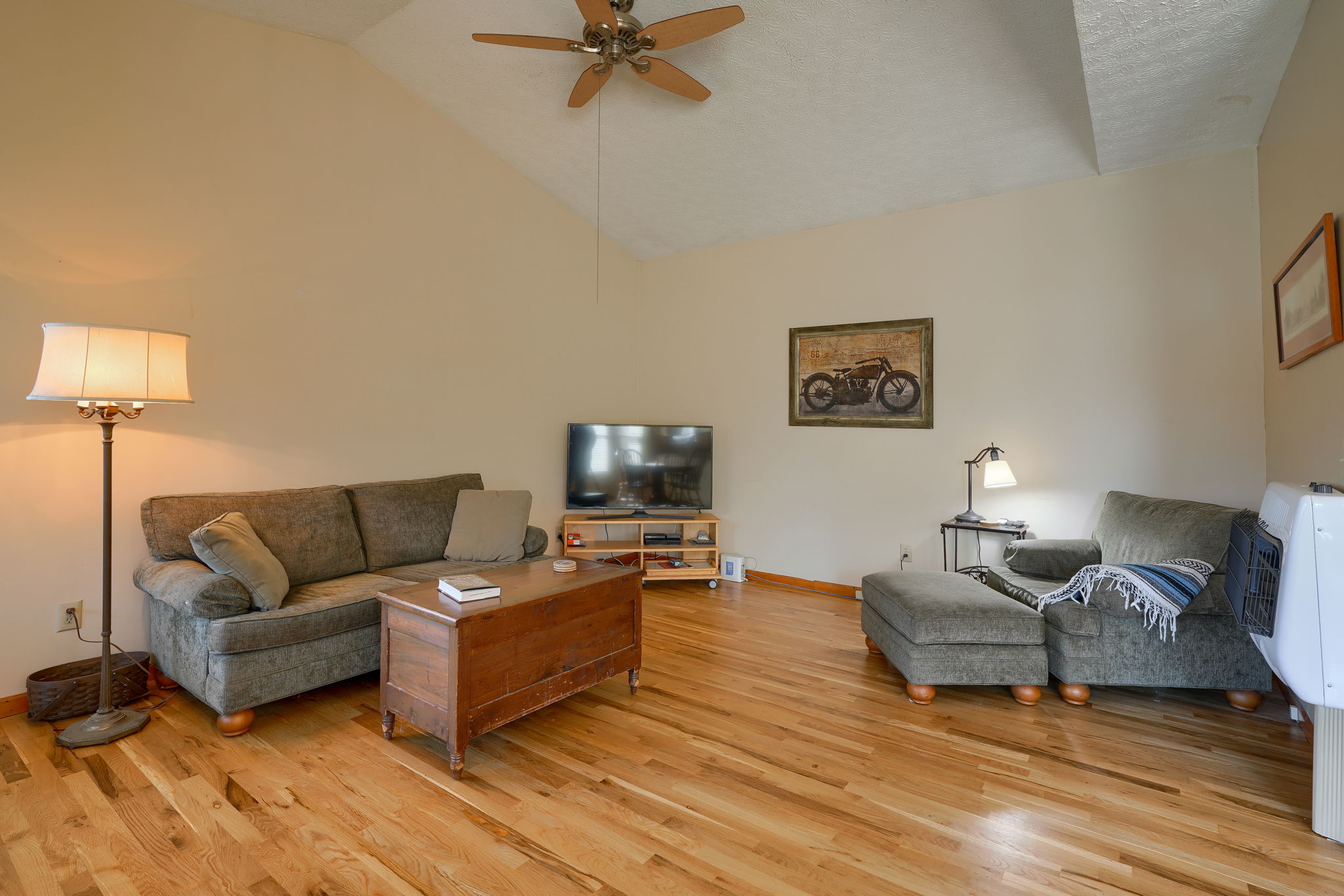 5245 Bressler Dr (52)