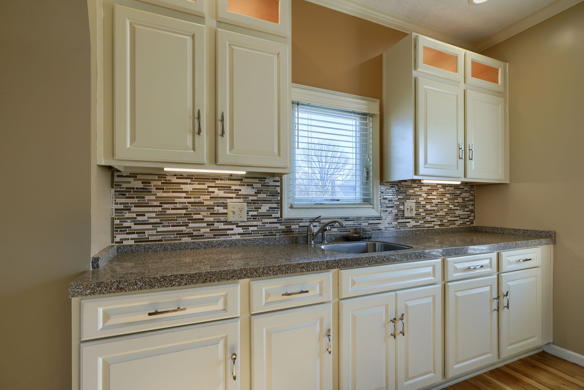 5245 Bressler Dr (40)