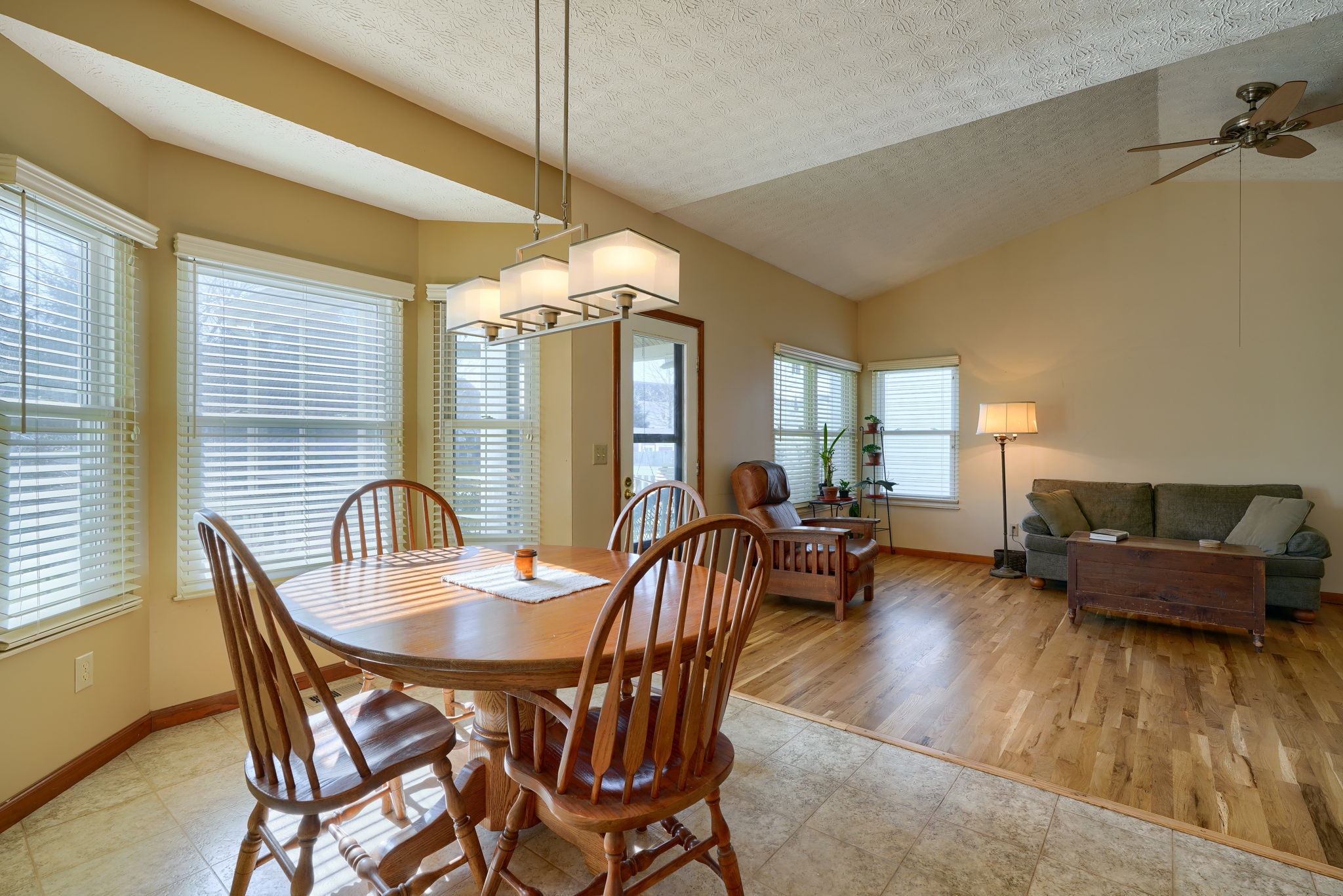 5245 Bressler Dr (47)